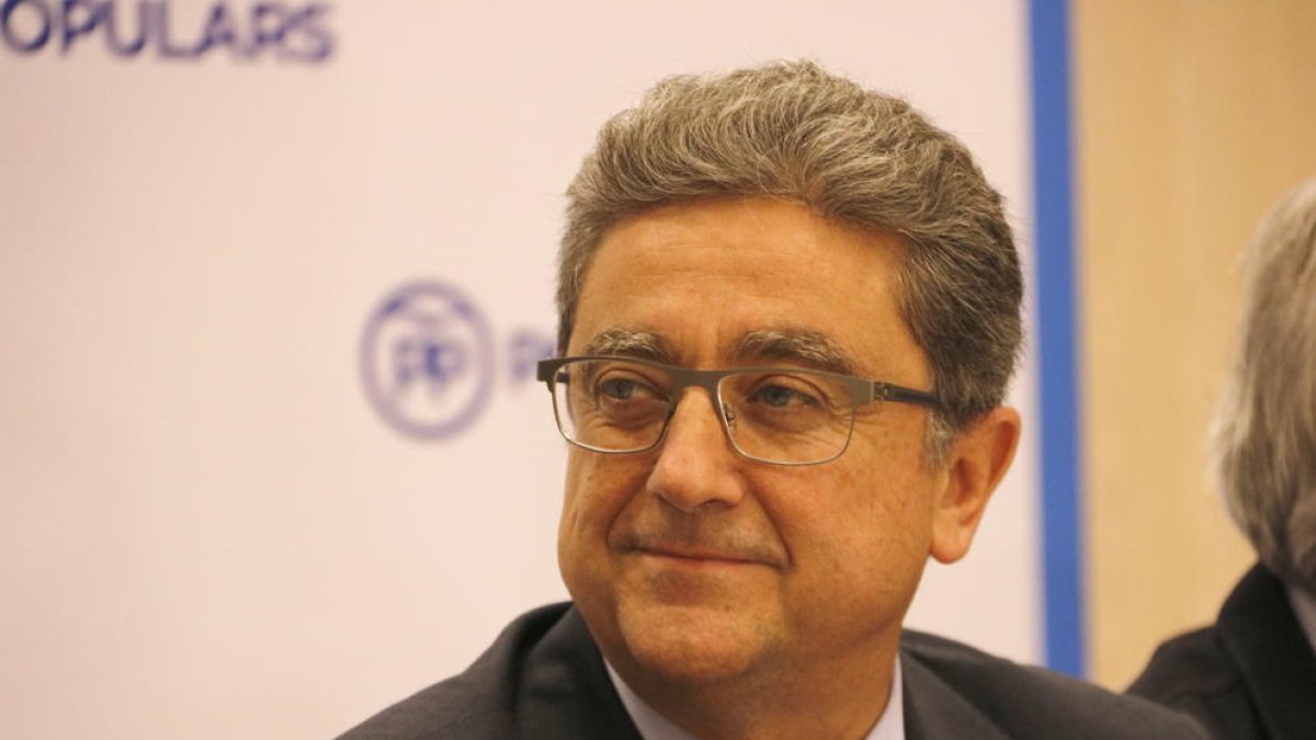 Millo sustituye a Llanos de Luna como delegado en Catalunya.