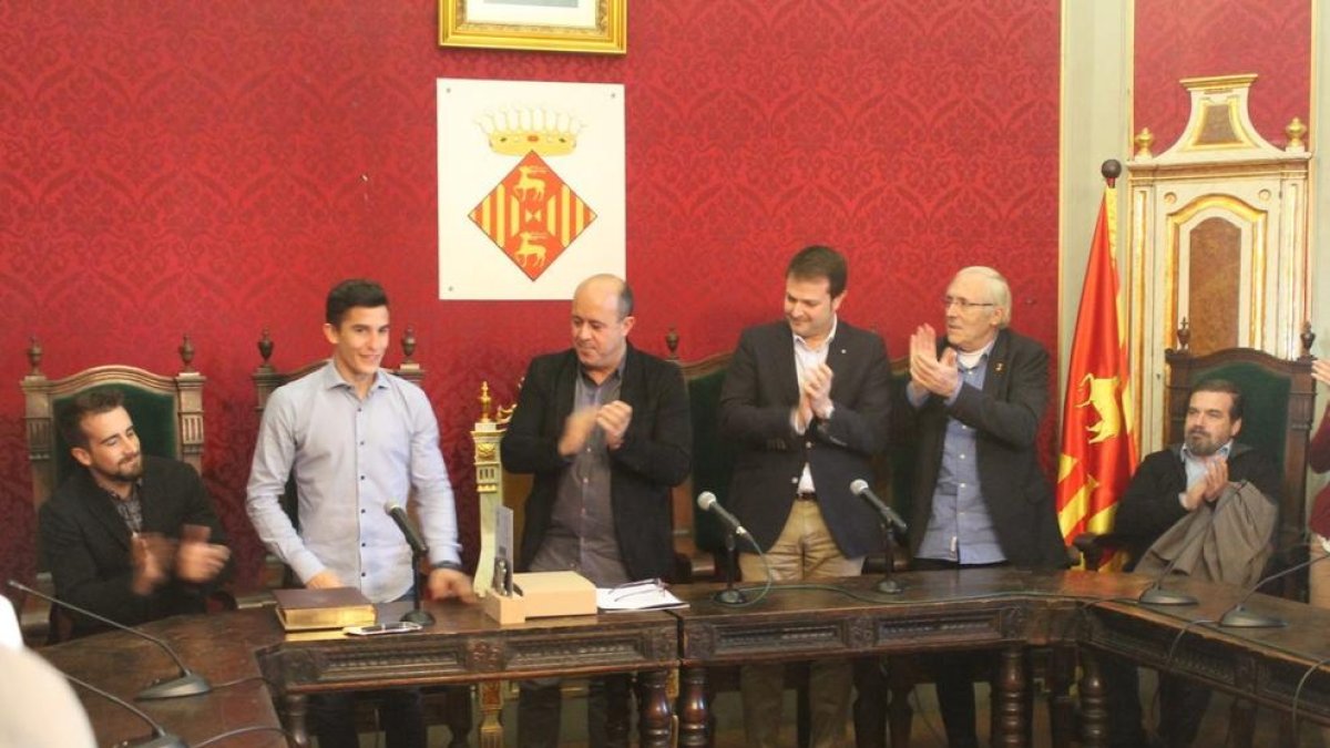 Marc Màrquez promete volver a Cervera con más éxitos