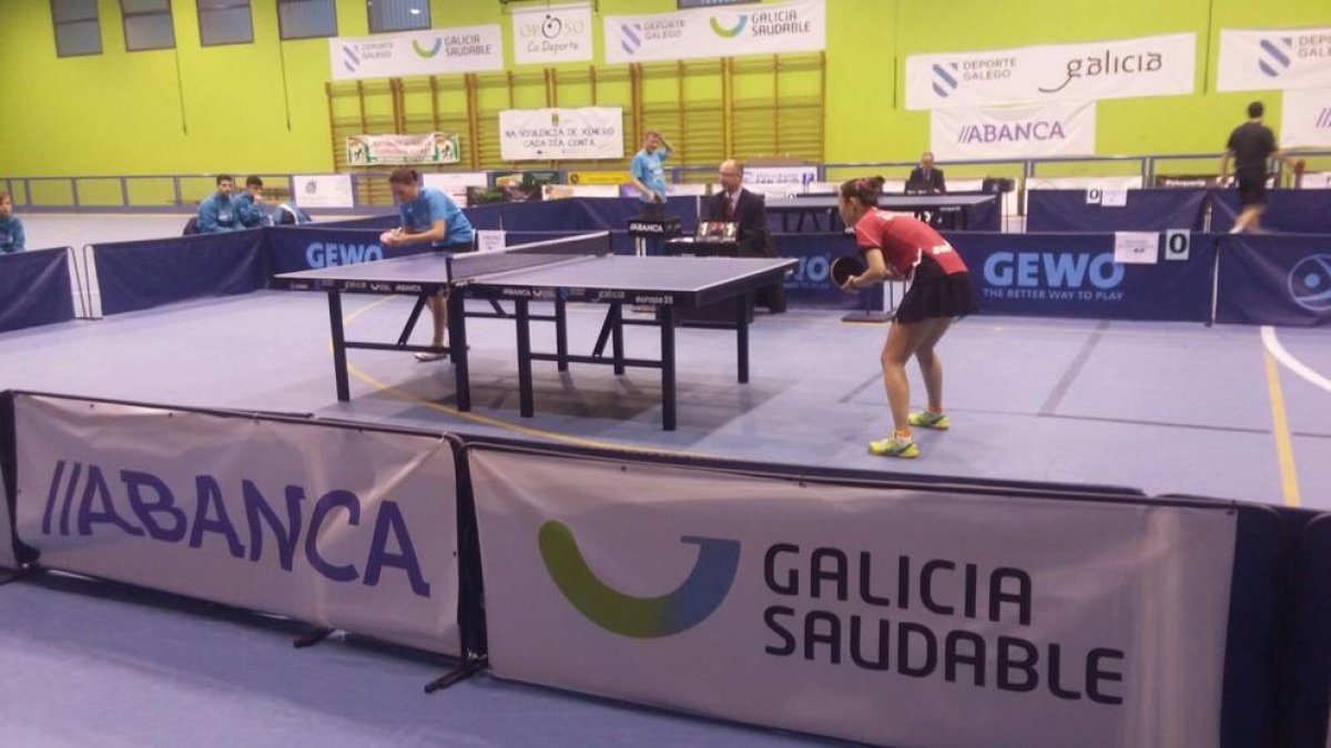 Las leridanas se impusieron ayer en la pista del Oroso gallego, en Sigüeiro.