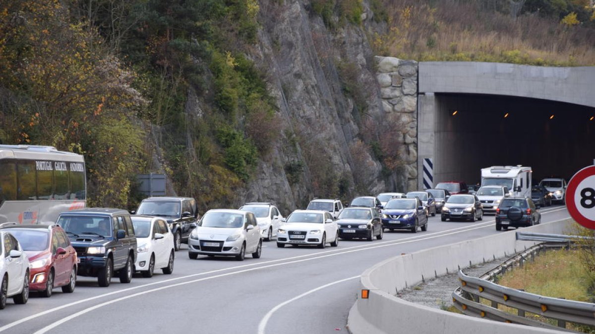 Las colas llegaron a ser de cuatro kilómetros.