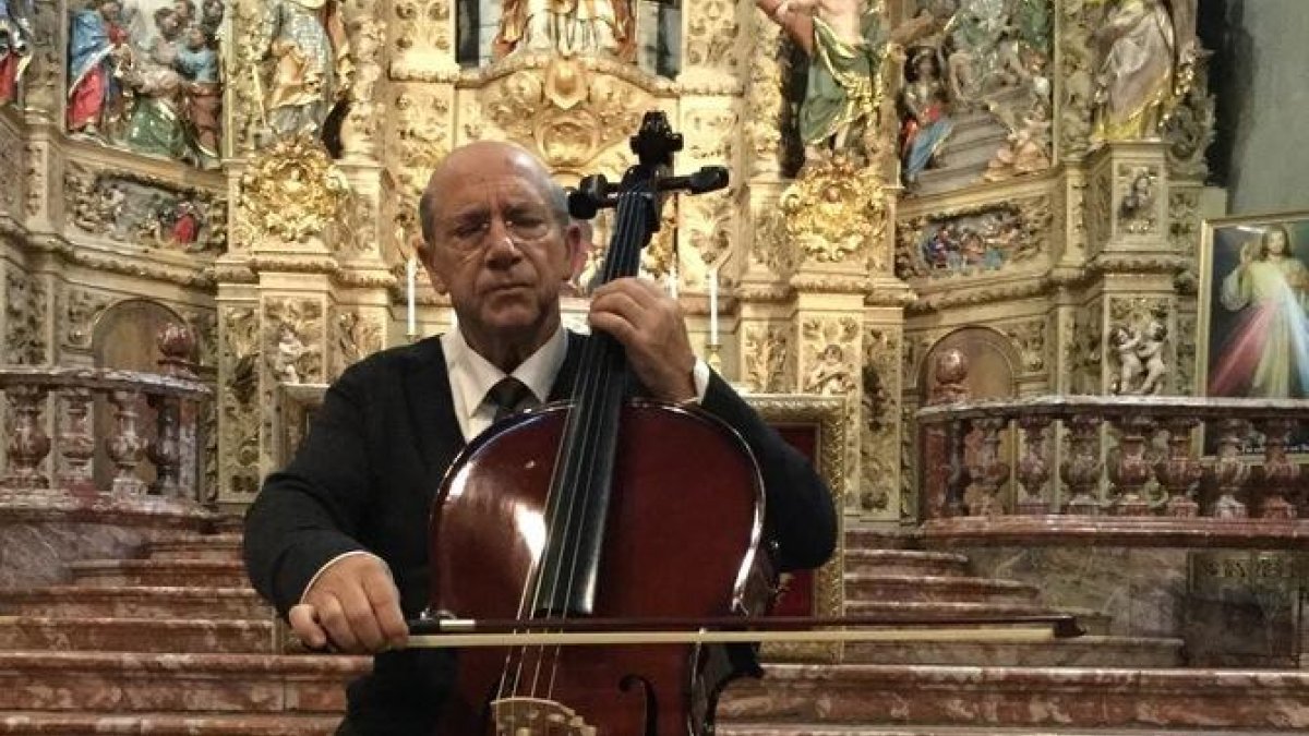 L’actor Joan Pera, caracteritzat de Pau Casals, en un moment del telefilm de TV3.