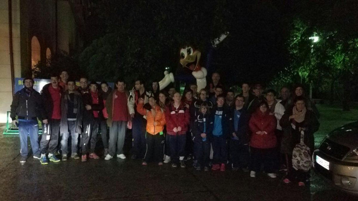 La representació lleidatana als Special Olympics, ahir a l’arribar a Port Aventura.