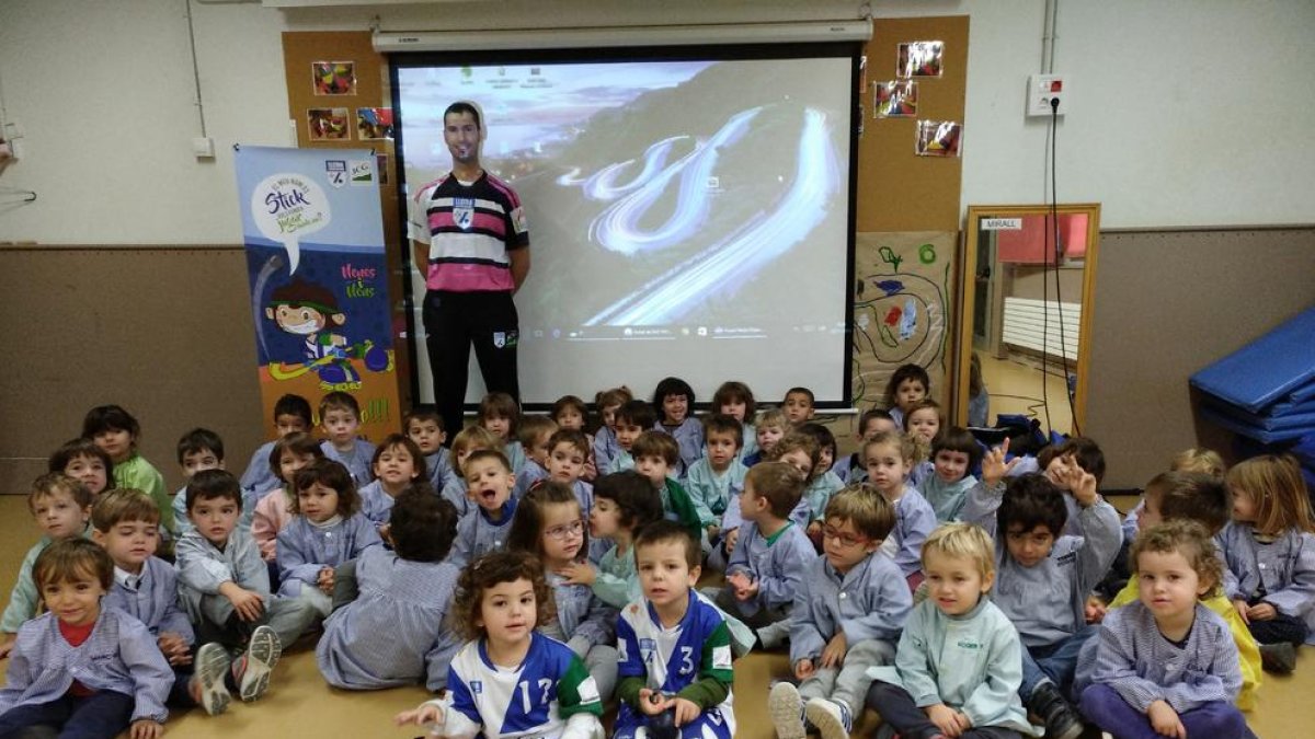 Los niños y niñas de P3 de la Escola Alba fueron los primeros en participar en la campaña del ICG.