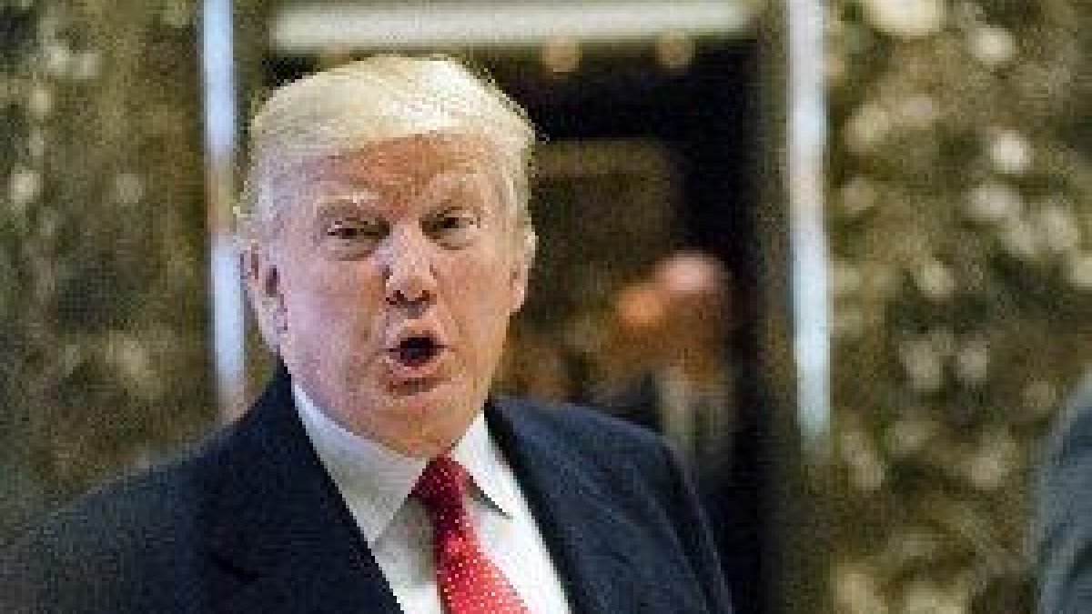 Rusia pirateó datos de ambos partidos en EEUU antes de 'ayudar' a Trump