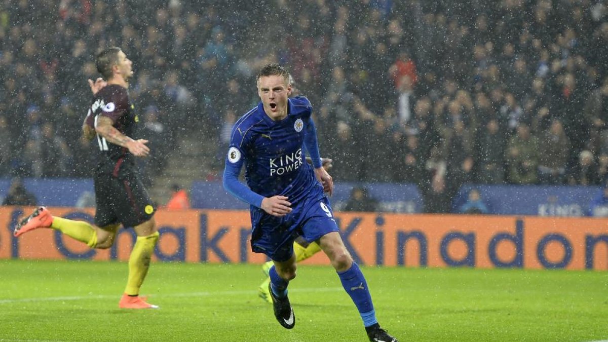 El Leicester, vigent campió, goleja el City de Guardiola, en crisi