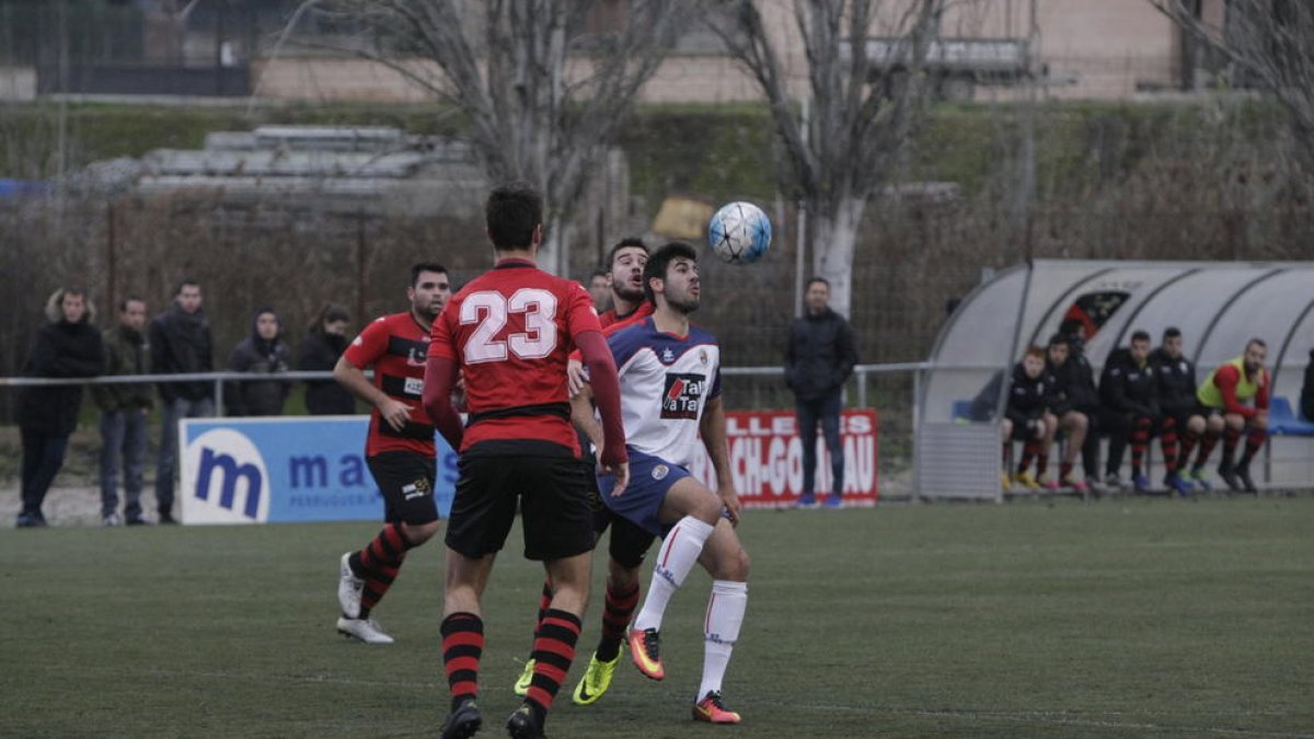 L’empat a zero serveix als locals per posar-se segons a la classificació del grup II.