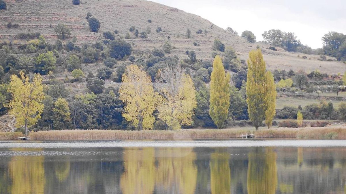 El estanque de Montcortés.