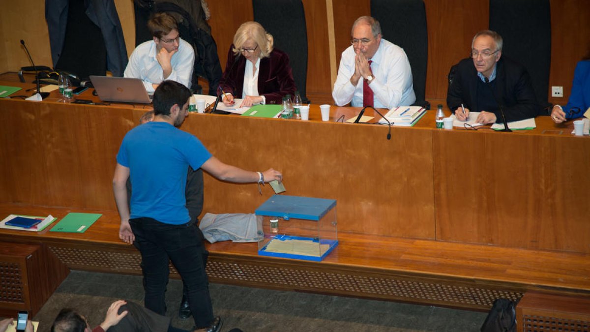 Aprovada la gestió del rector de la UdL amb 48 vots a favor i 15 en contra