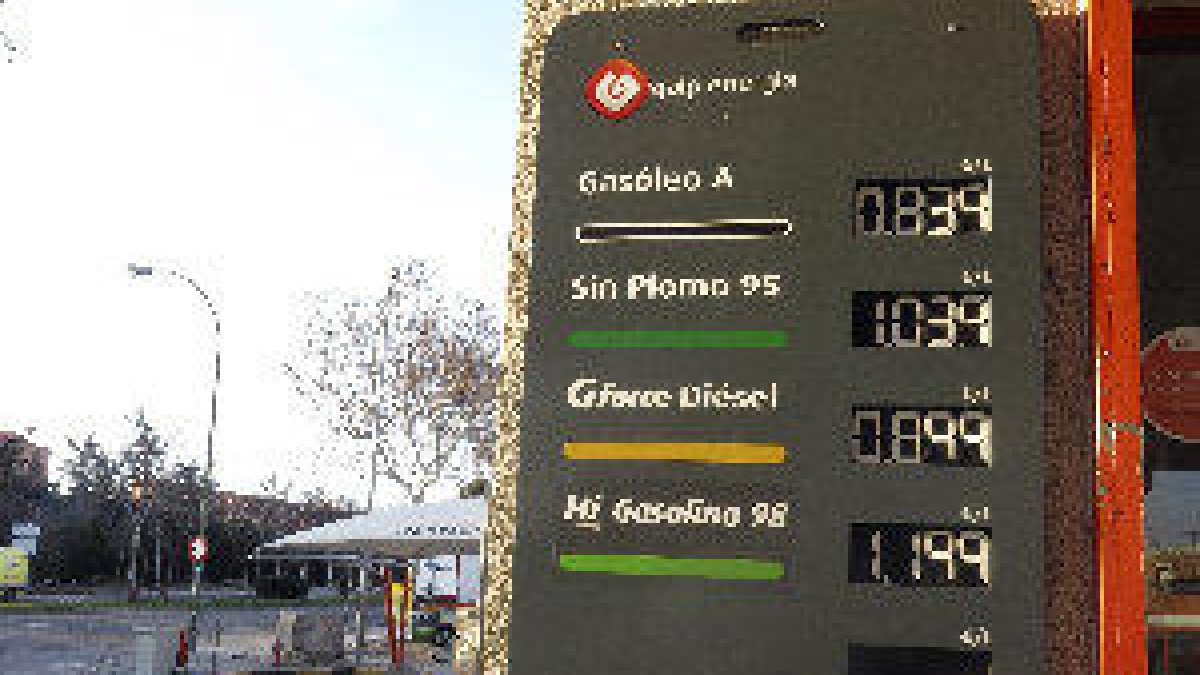 Els carburants pugen amb força i marquen màxims anuals