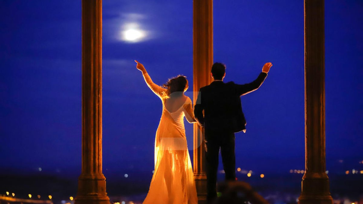 Eclipsi parcial lunar a Lleida