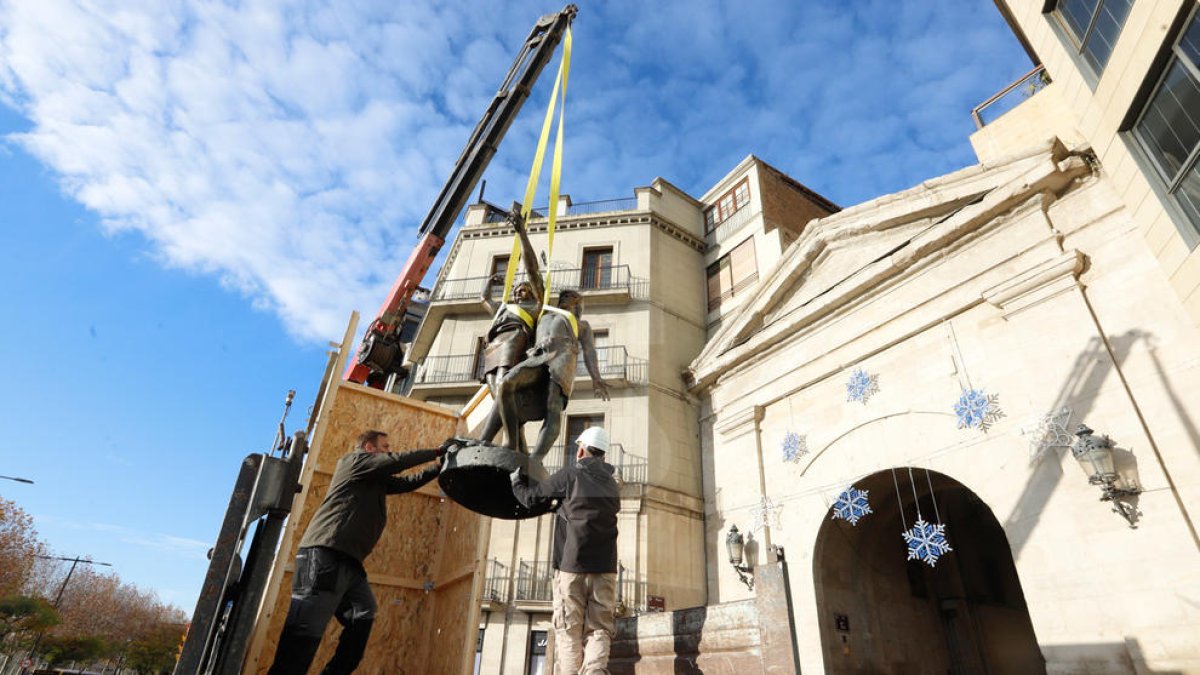 Els dos cabdills ilergets viatgen a Barcelona, on seran restaurats