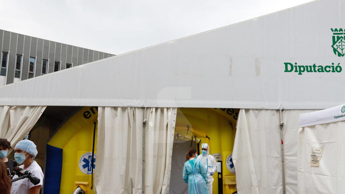 Carpa al CUAP Prat de la Riba