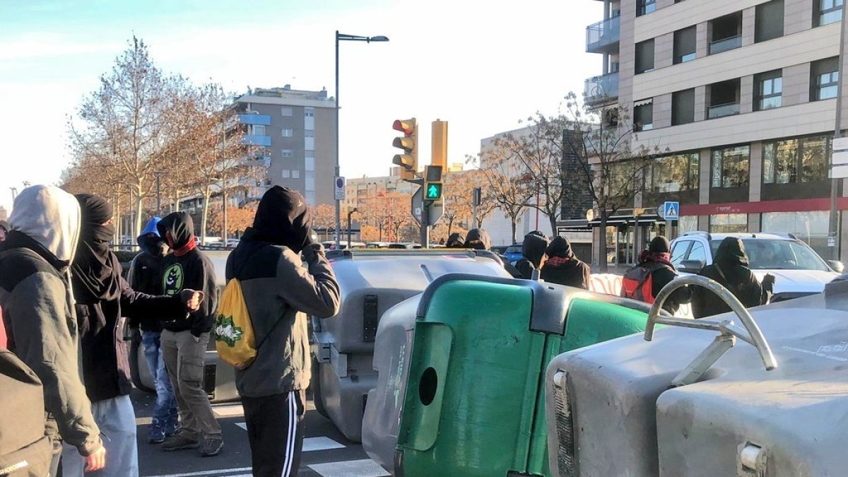 El corte del puente de la Universidad.