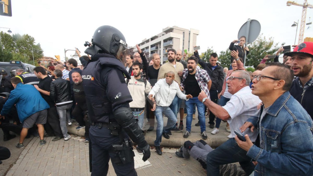 Càrregues policials a l'EOI de Lleida