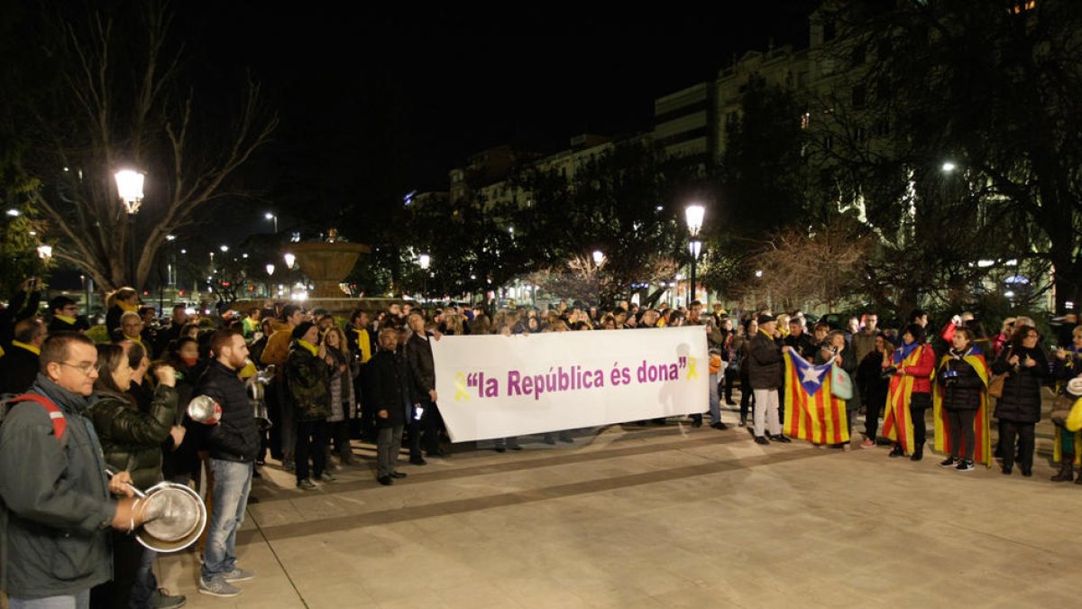 Manifestació contra Felip VI a Lleida