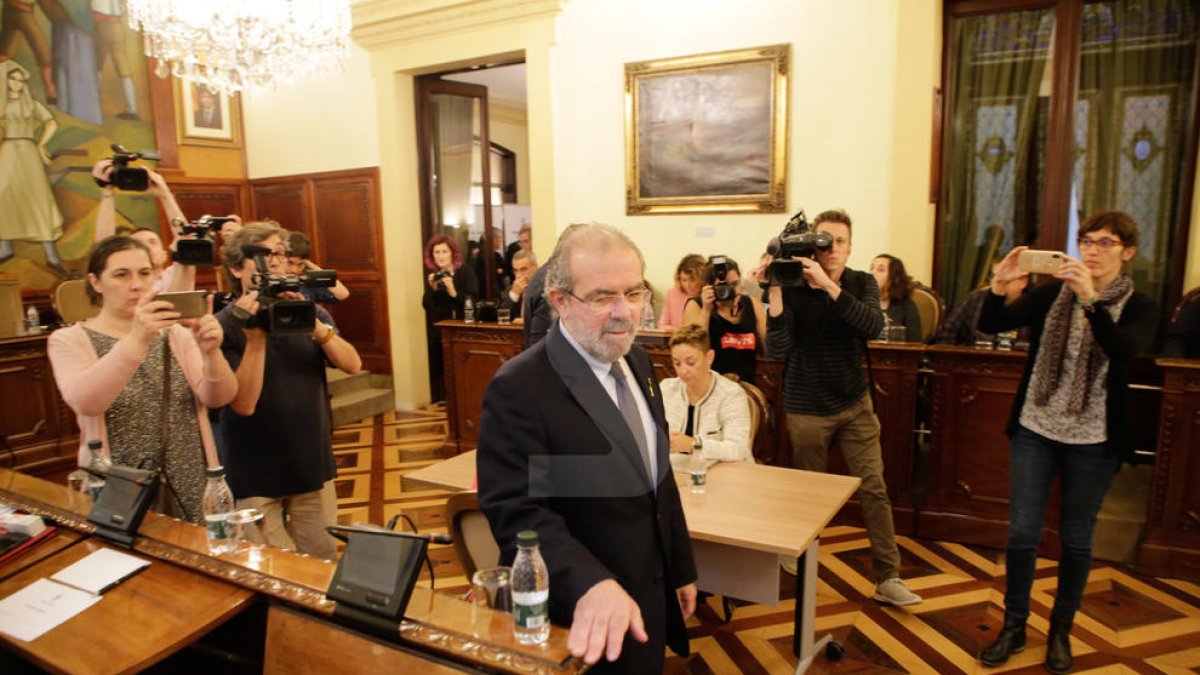 IMATGES del ple de la Diputació.