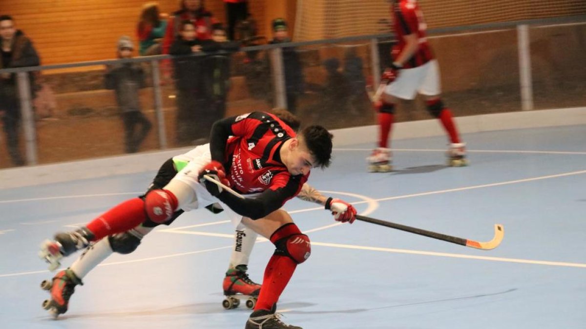 El leridano Bartés, durante un partido con su equipo en Austrlia, el Wolfurt, en el que cumplirá su cuarta temporada.