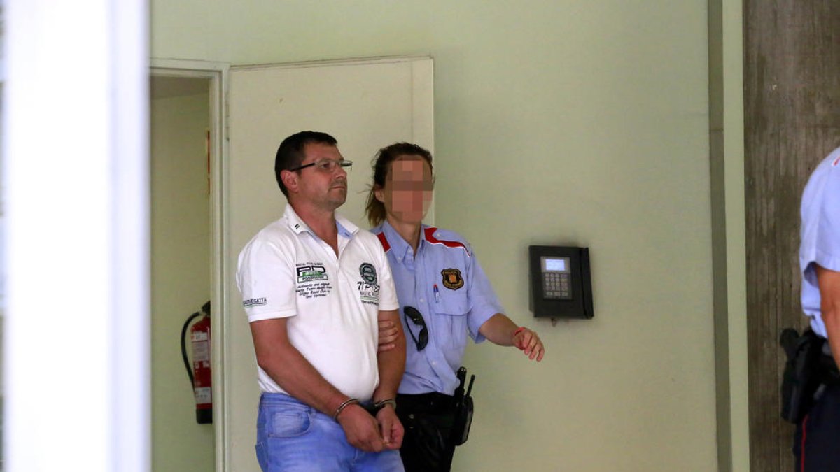 Josep Puig-Gros Batsi, ayer en los juzgados de Lleida.