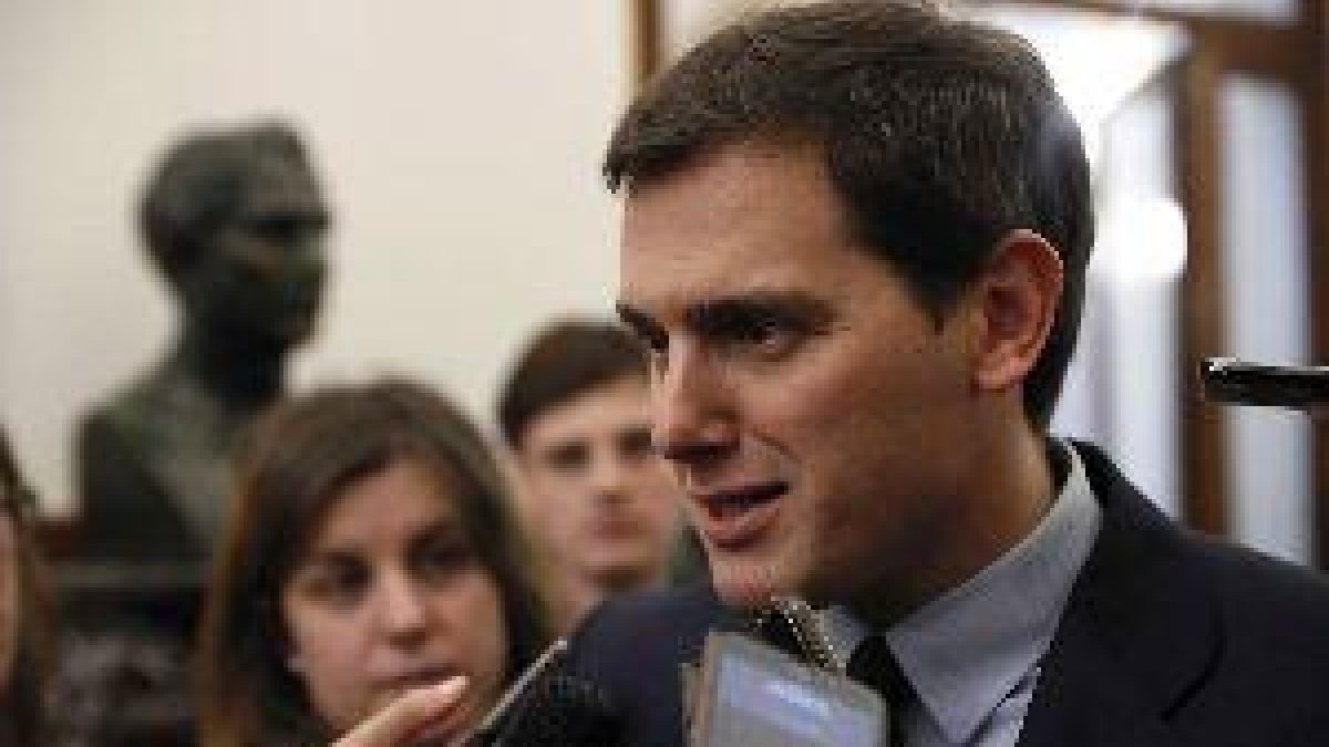 Rivera creu que el cas Cifuentes és 