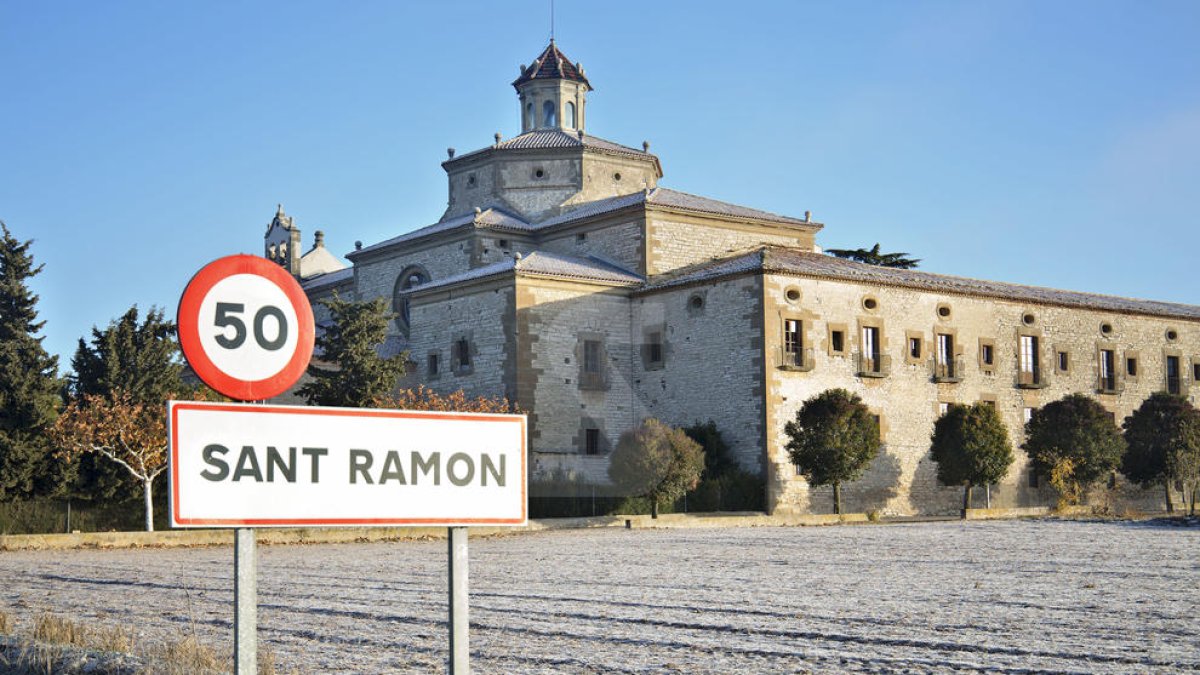 La neu obliga a circular amb cadenes en carreteres de la Val d'Aran