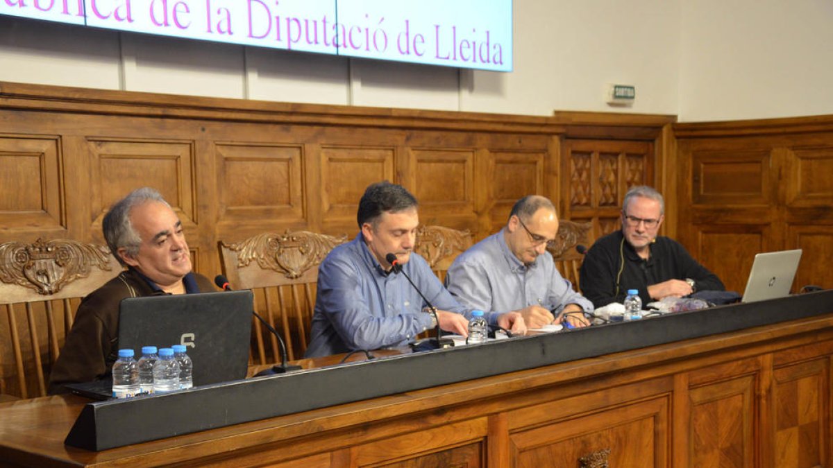 Un momento de la conferencia organizada por Mensa ayer por la tarde en el Institut d’Estudis Ilerdencs.