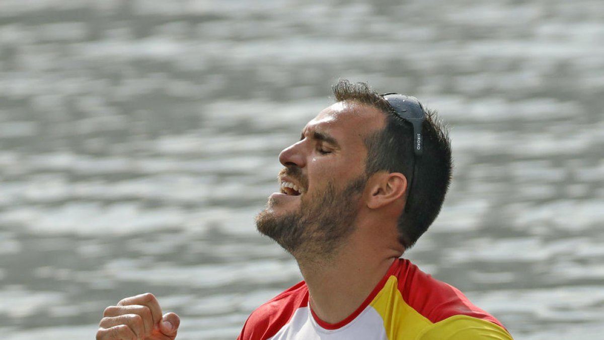 Antoni Brufau, al centre, va ser el mereixedor del premi Alfons de Borja en l’edició anterior.