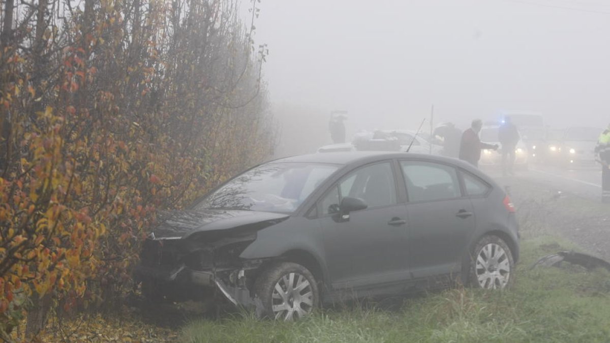 Uno de los vehículos implicados en el accidente de ayer en la C-12.