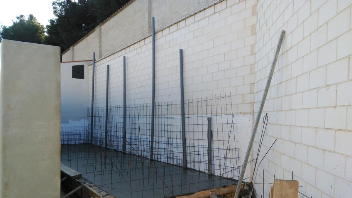 Las obras en el camposanto.