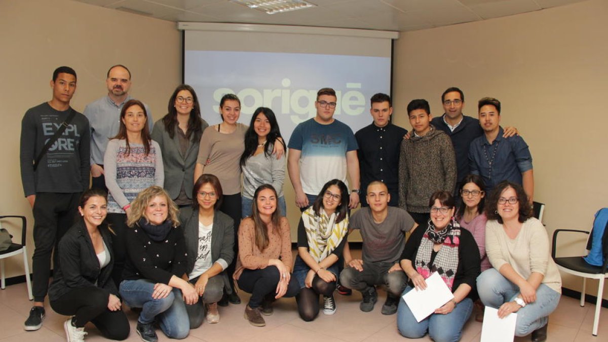 Foto de família dels participants al ‘Projecte Coach’ a Lleida.