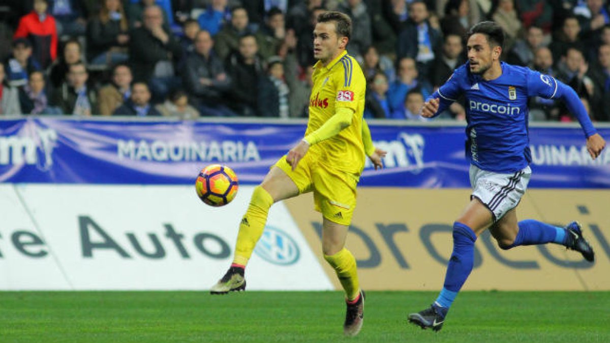 Jesús Imaz en un partido con el Cádiz la temporada pasada.