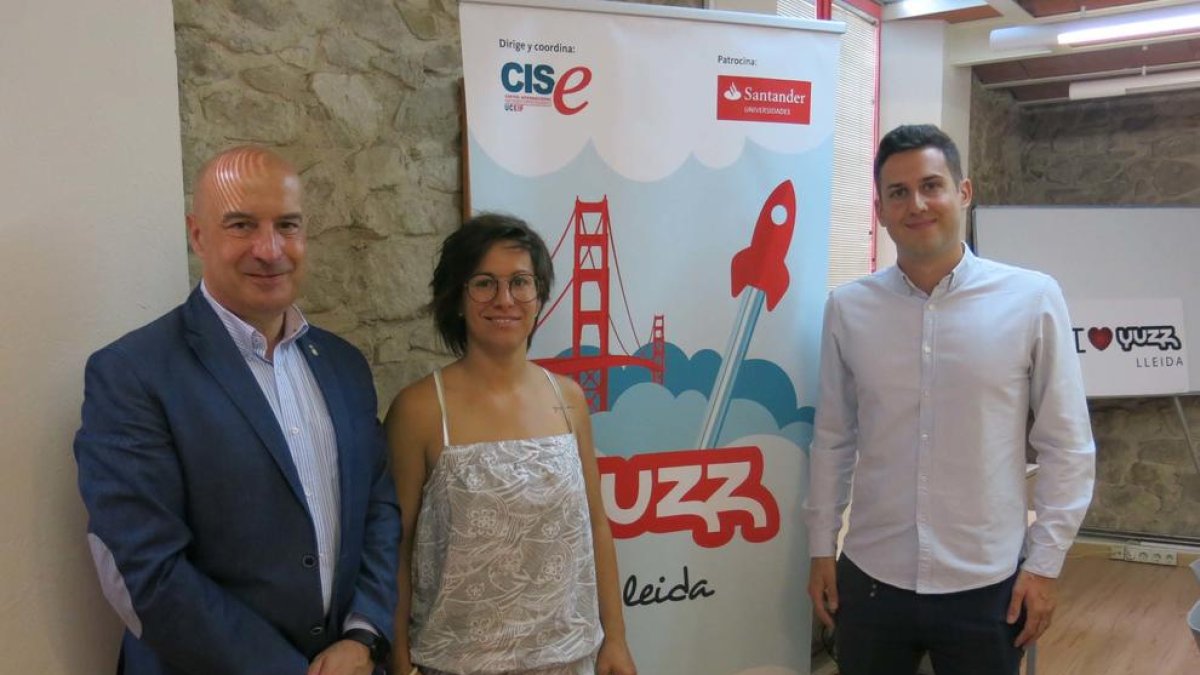 Peris, Martínez i Vara, ahir a la Paeria.