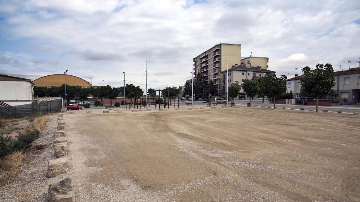 El parking está situado en la avenida de Guissona de Cervera.