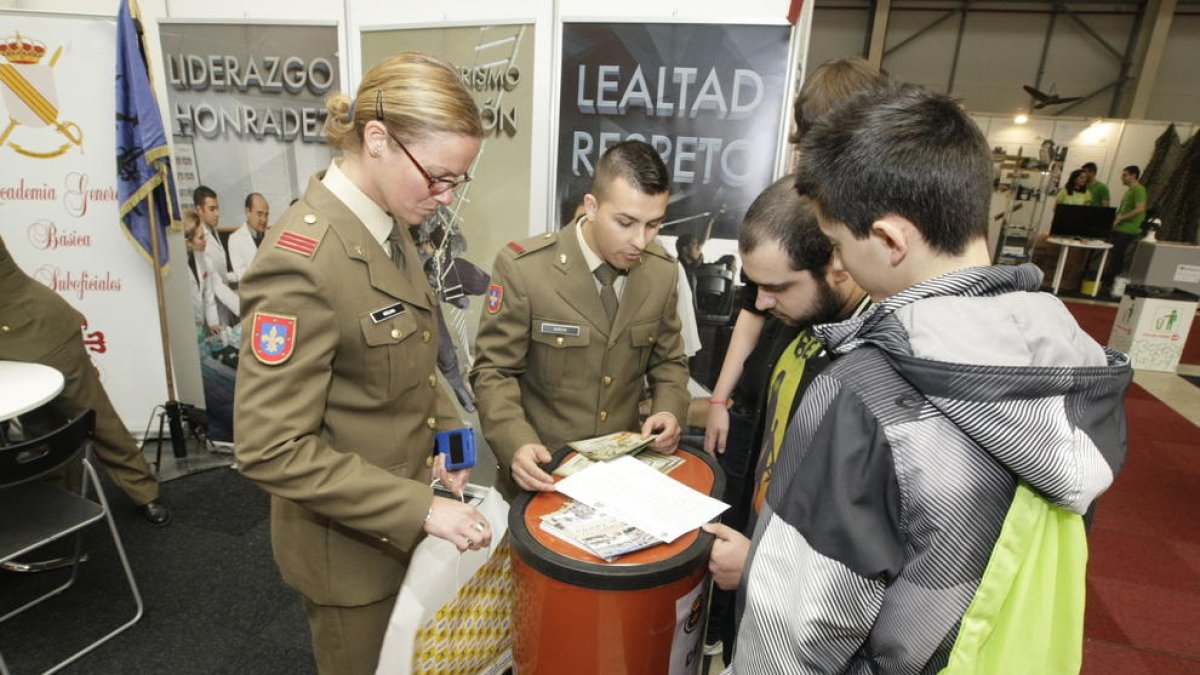 El estand del Ejército en la pasada edición de la feria de la FP.