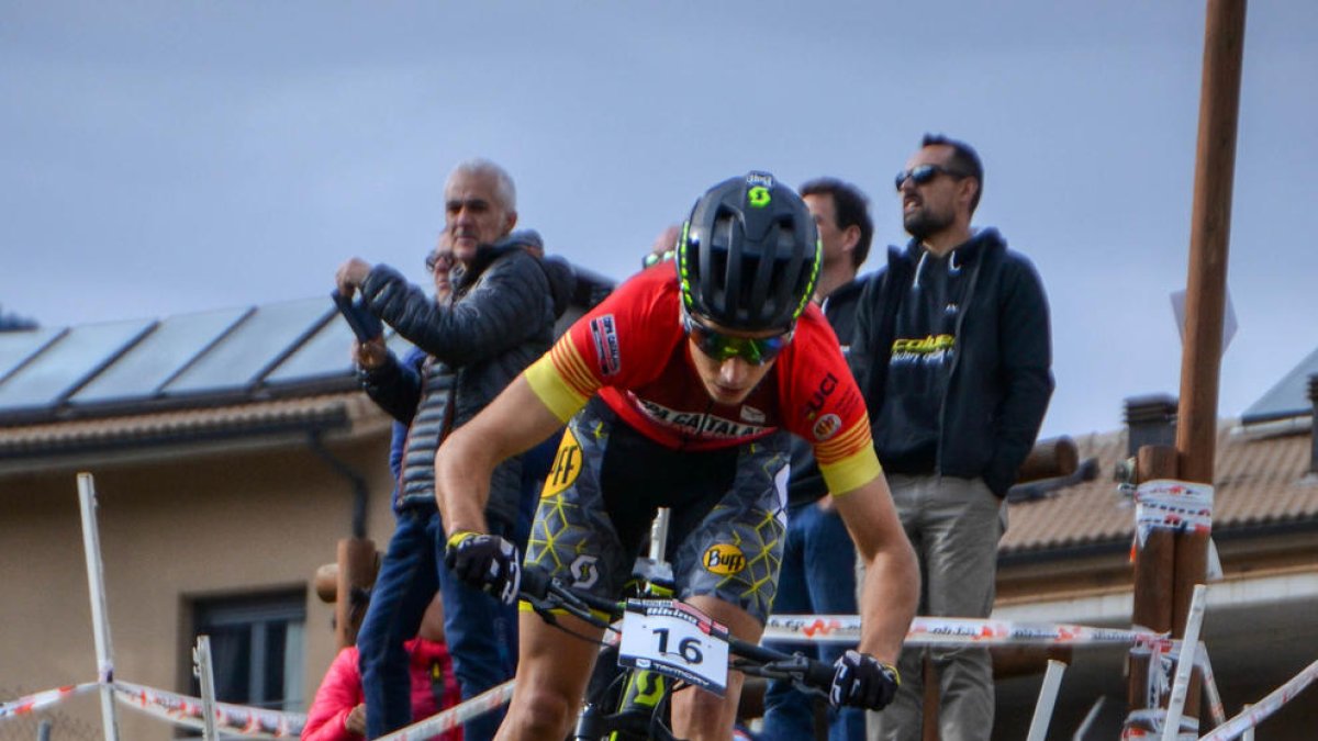 En la prueba participaron unos 350 ciclistas.