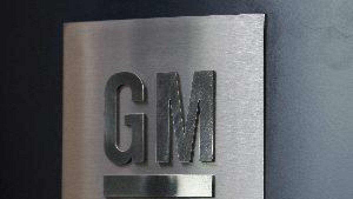 GM confirma el tancament de les vendes d’Opel al grup francès PSA