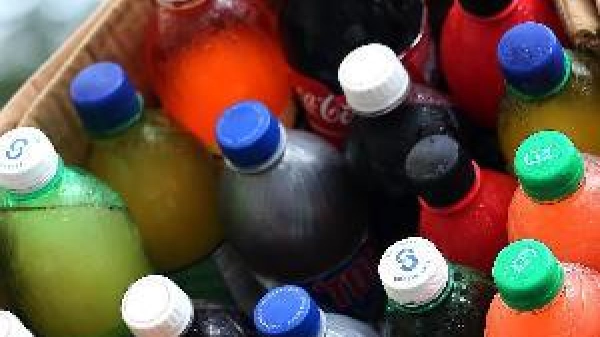 El impuesto sobre las bebidas azucaradas entra en vigor hoy en Catalunya