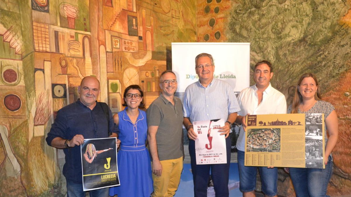 Momento de la presentación de la fiesta del vino ‘JazziVi’.