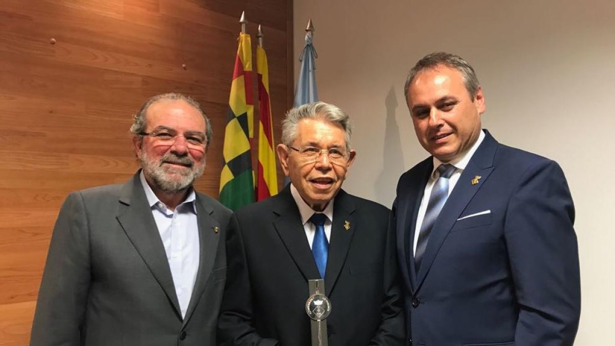 Miquel Jovells (en medio), junto a Reñé (izda) y Calvís (dcha).