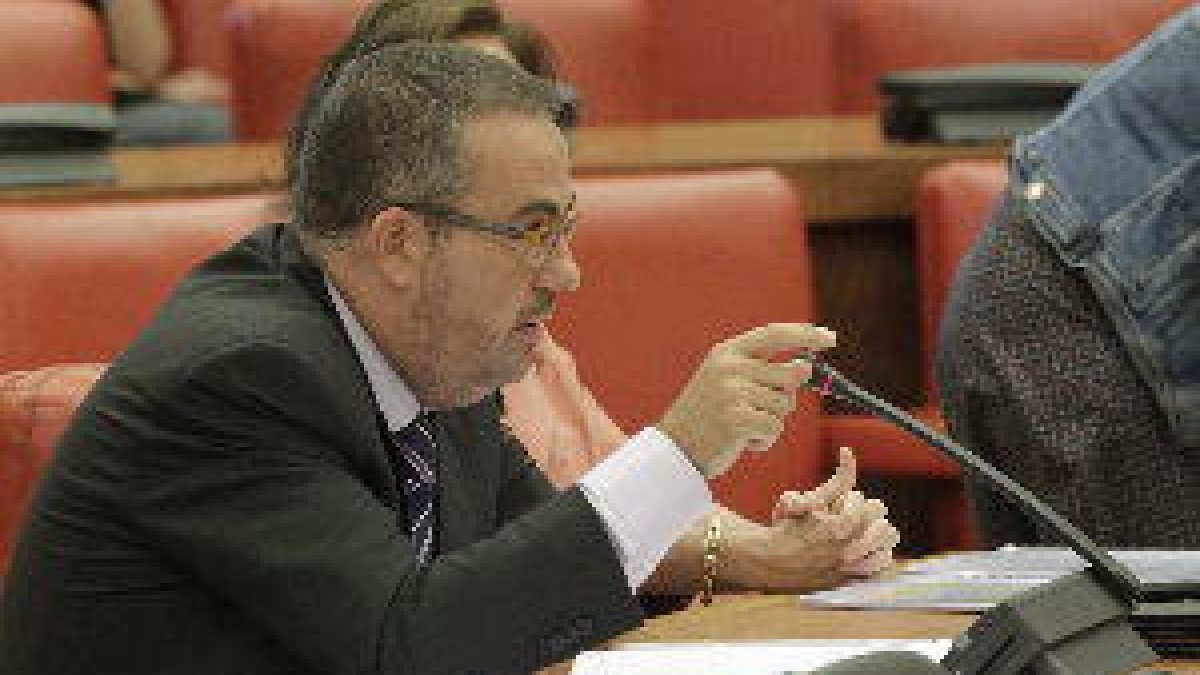 Demòcrates pide el cese de un cargo de Educación por su 