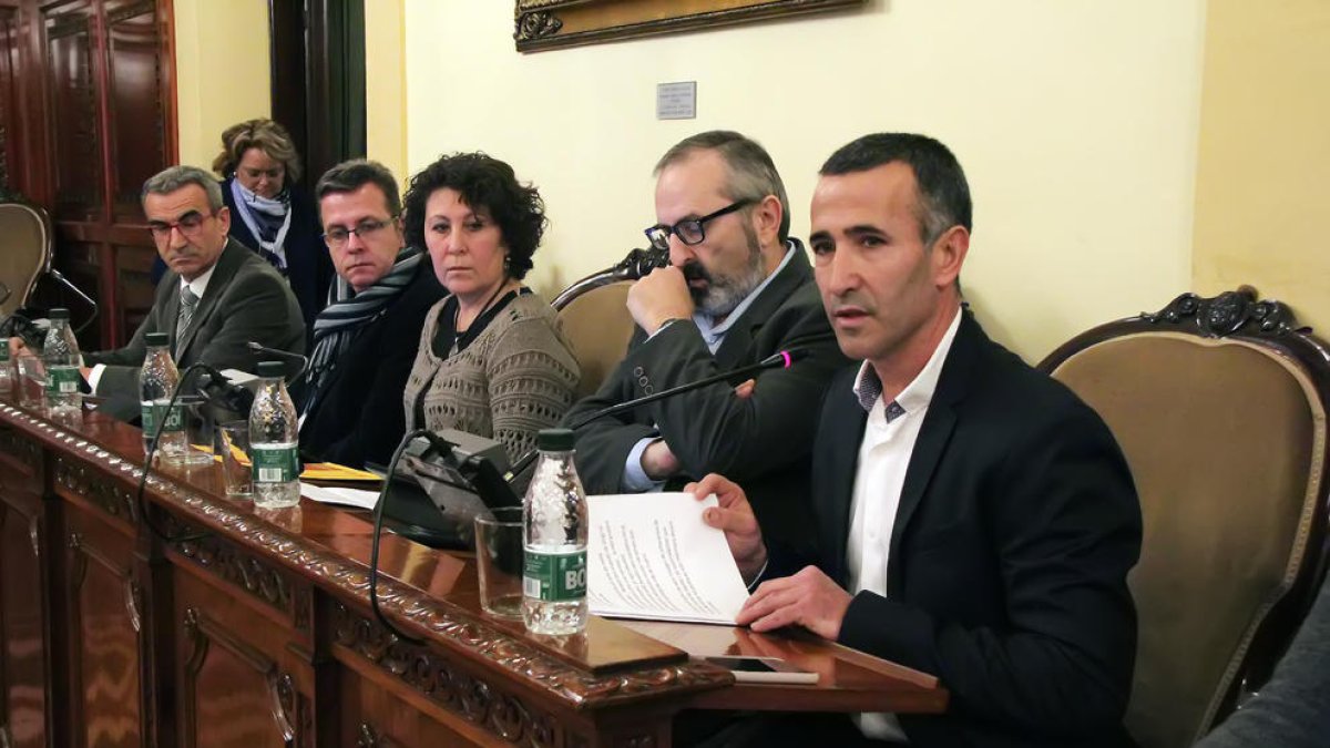 Miquel Serra renuncia a l'escó a la Diputació per l'abstenció del seu partit als pressupostos