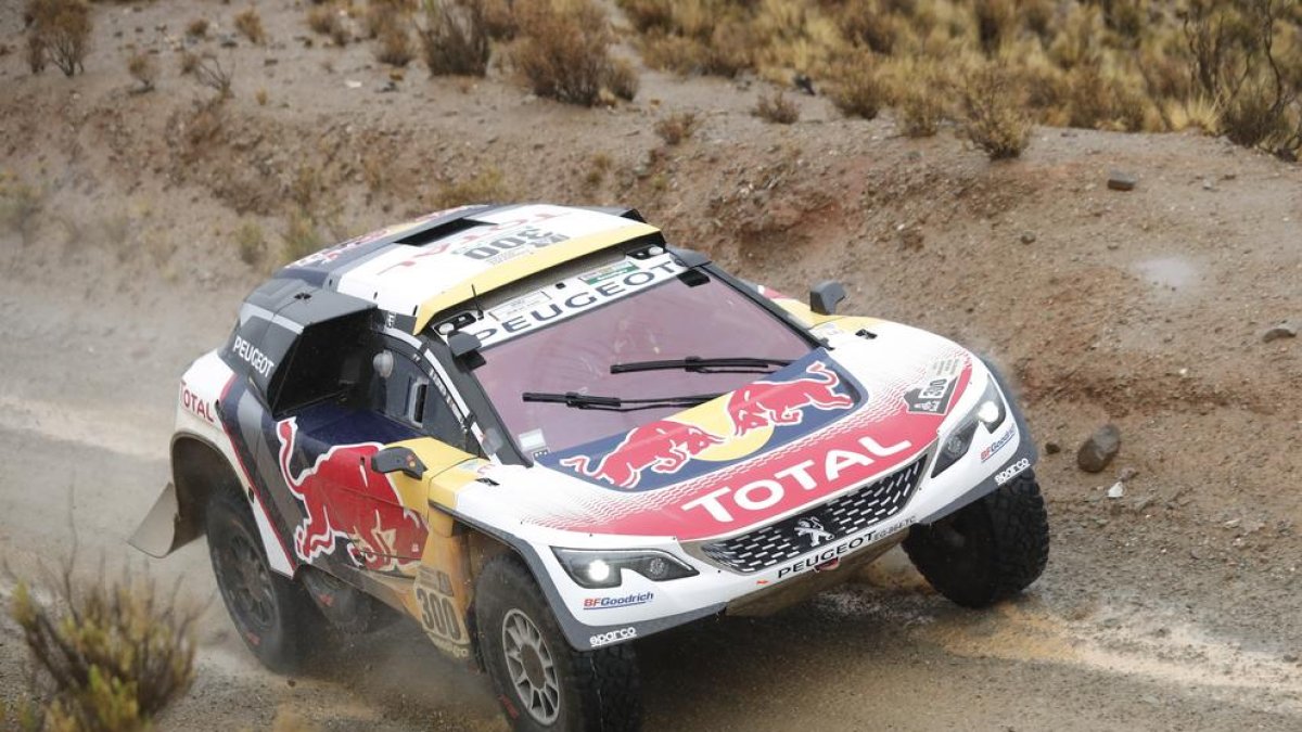 El francés Stefan Peterhansel durante un tramo de la etapa.