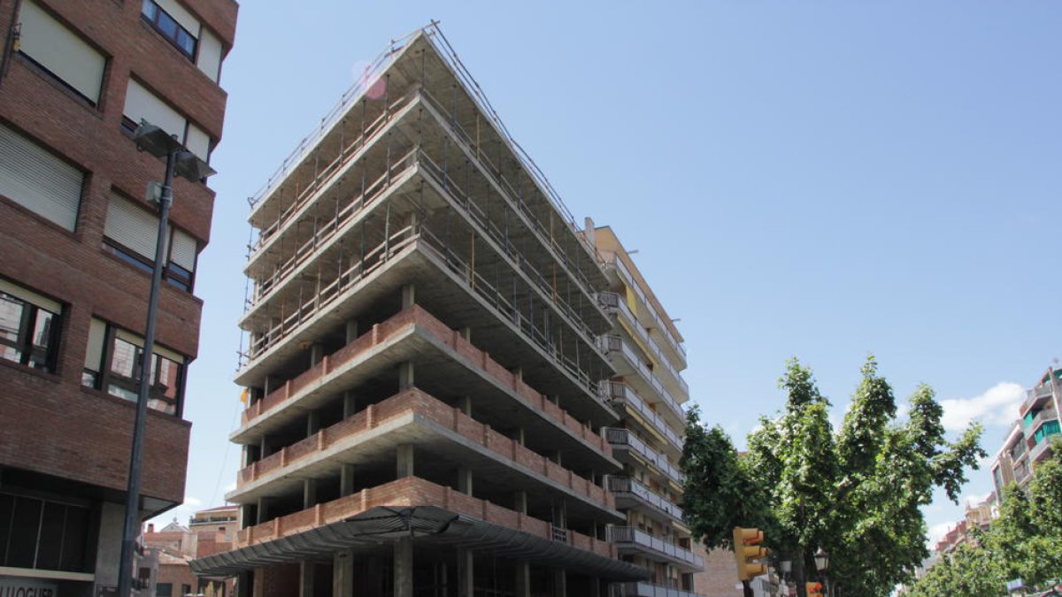 El Suprem obliga la banca a tornar tot el cobrat per clàusules terra