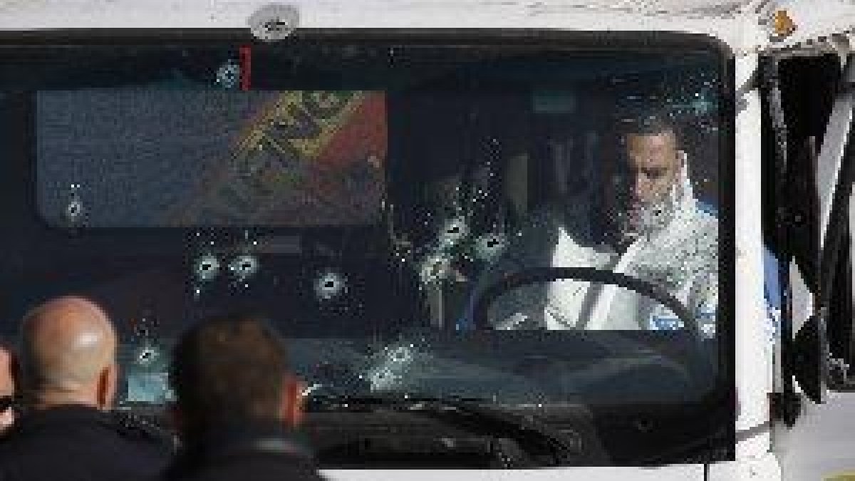 Almenys 4 morts i 15 ferits en un atac amb un camió a Jerusalem Est