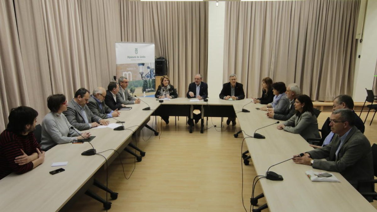 Cumbre en la Diputación el día 29 de marzo para hablar de los apagones y de las medidas a tomar.