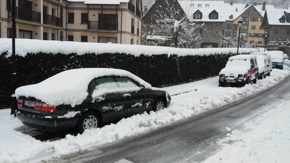 Es manté l'ús obligatori de cadenes en tres carreteres del Pirineu de Lleida