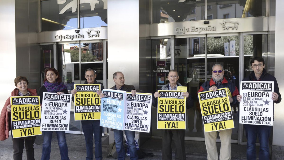 Facua denuncia que la comissió sobre clàusules terra no atendrà les associacions