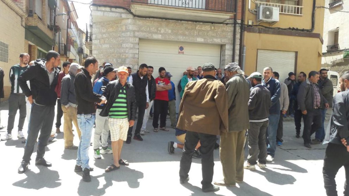 La protesta de temporeros se traslada a La Granja d'Escarp