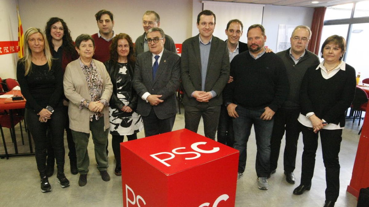 La permanent de l’executiva del PSC a la seua seu a Lleida.