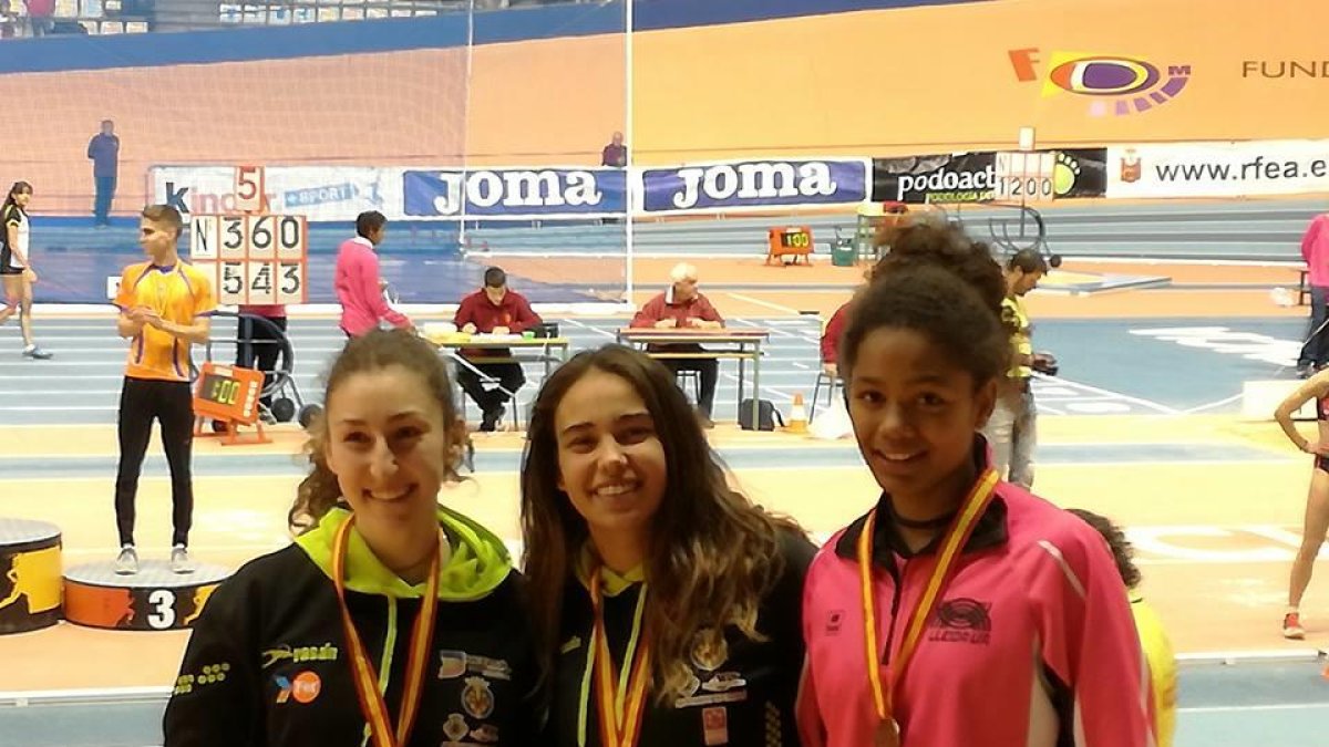 Lydia Ayuste, del Lleida UA, bronce en el Estatal júnior indoor