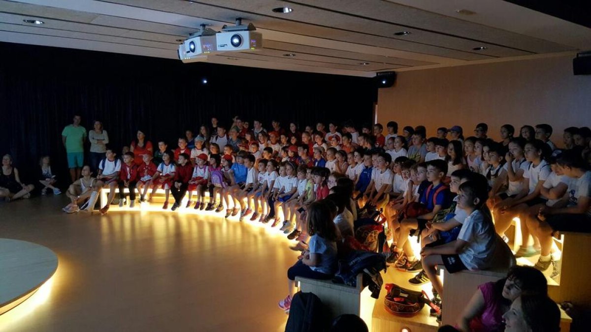 Nens i nenes que ja han visitat l’espai.